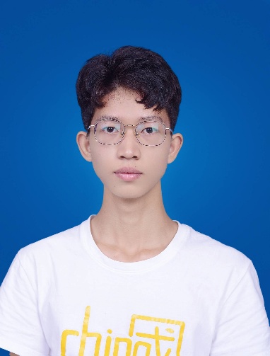 吕文潇证件照